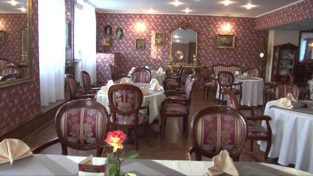 Отель Hotel i Restauracja Chopin Жары-17